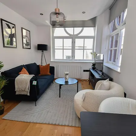 Charming 1 Bedroom Lejlighed